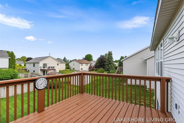3769 Pine Meadow Drive, Holland, MI 49424