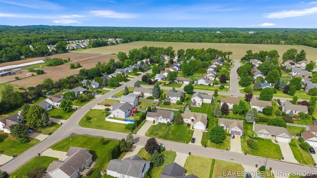 3769 Pine Meadow Drive, Holland, MI 49424