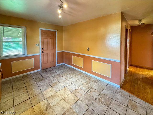 1339 Douglas Avenue, Youngstown, OH 44502