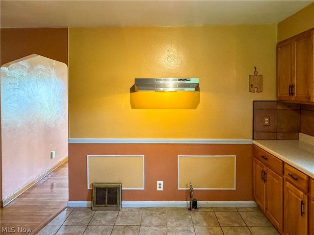 1339 Douglas Avenue, Youngstown, OH 44502