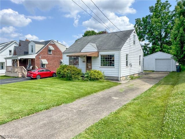 1339 Douglas Avenue, Youngstown, OH 44502