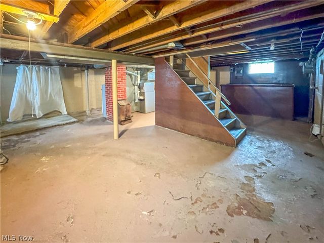 1339 Douglas Avenue, Youngstown, OH 44502