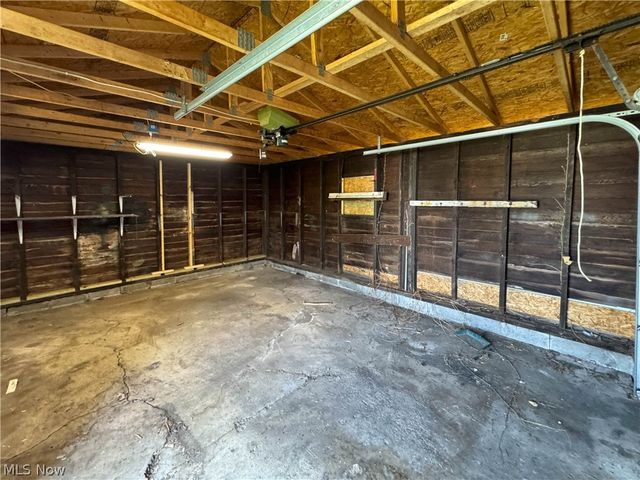 1339 Douglas Avenue, Youngstown, OH 44502