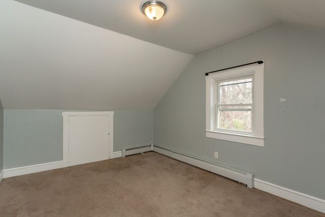 31 Bradford St, New Bedford, MA 02745