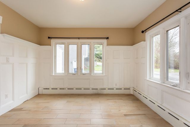 31 Bradford St, New Bedford, MA 02745