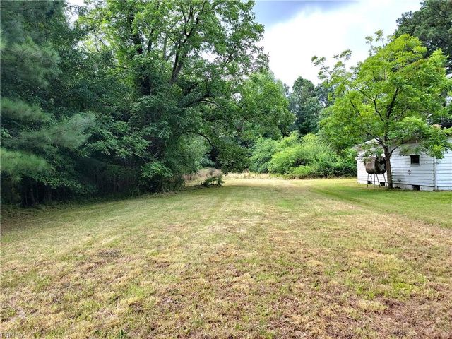 127 Philhower DR, Suffolk, VA 23434