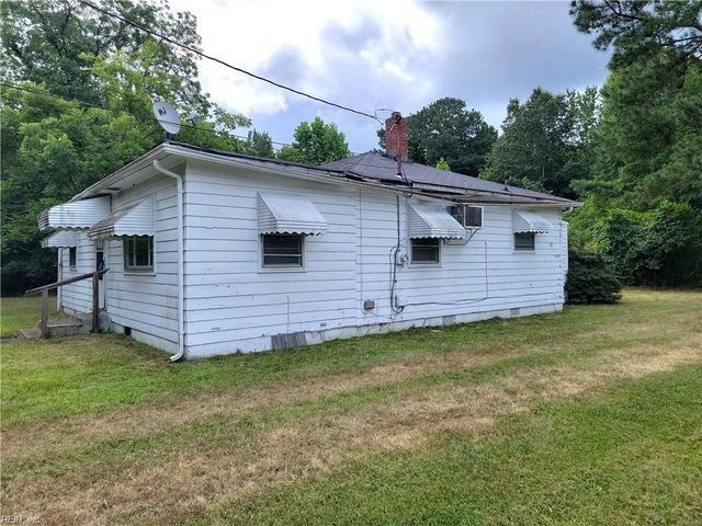 127 Philhower DR, Suffolk, VA 23434