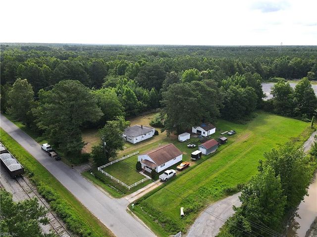 127 Philhower DR, Suffolk, VA 23434