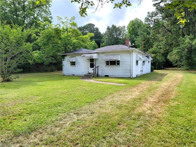 127 Philhower DR, Suffolk, VA 23434