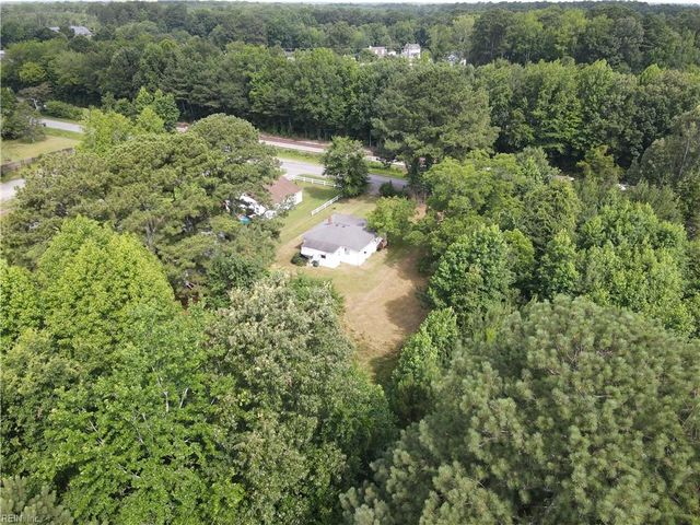 127 Philhower DR, Suffolk, VA 23434