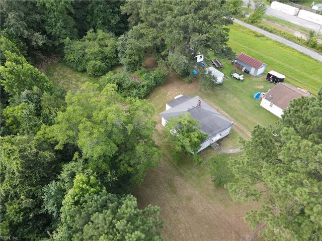 127 Philhower DR, Suffolk, VA 23434