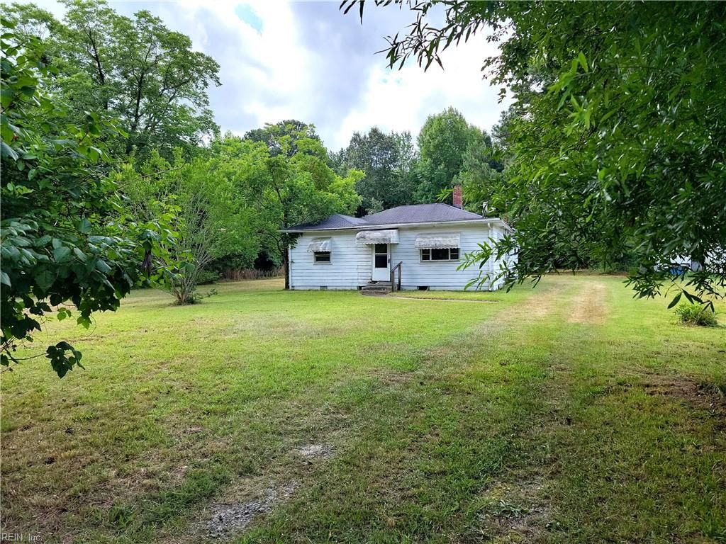 127 Philhower DR, Suffolk, VA 23434