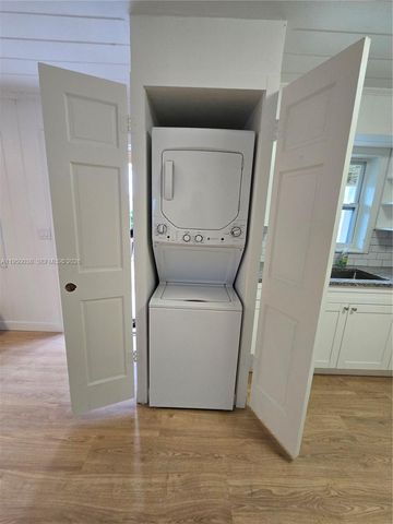 4000 Greenwood Ave 1, West Palm Beach, FL 33407