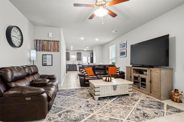 25735 Boxwood Hedge Lane, Tomball, TX 77375