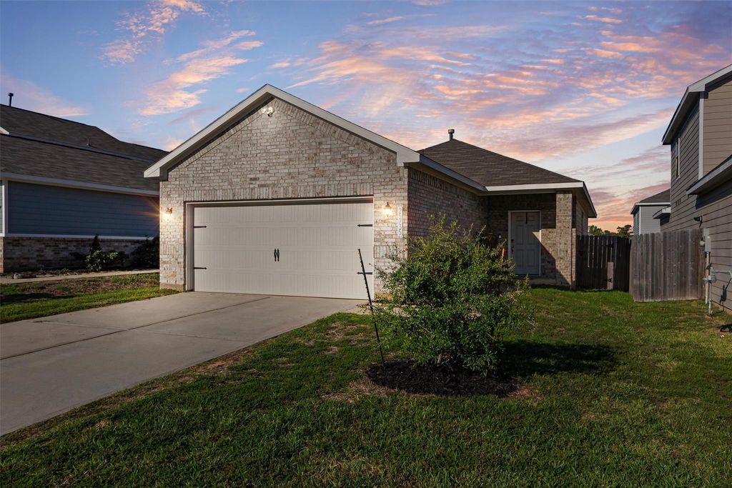 25735 Boxwood Hedge Lane, Tomball, TX 77375