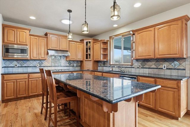 2309 S Morningside Heights Dr, Greenacres, WA 99016