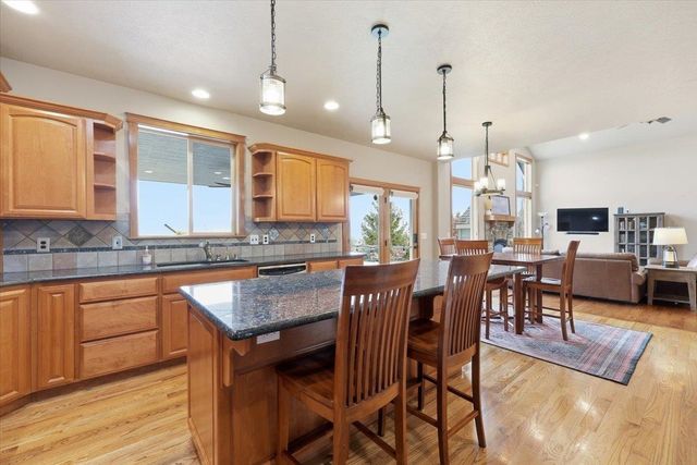 2309 S Morningside Heights Dr, Greenacres, WA 99016
