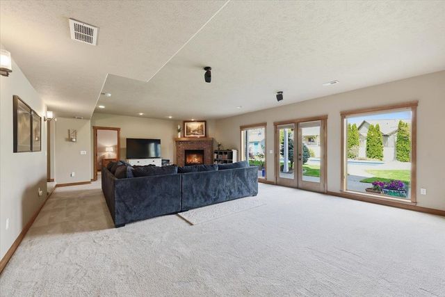 2309 S Morningside Heights Dr, Greenacres, WA 99016