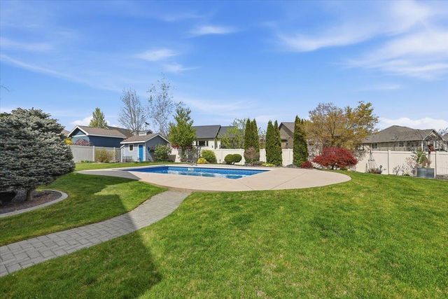 2309 S Morningside Heights Dr, Greenacres, WA 99016