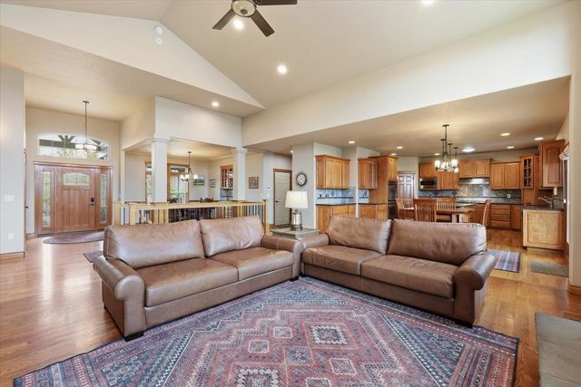 2309 S Morningside Heights Dr, Greenacres, WA 99016