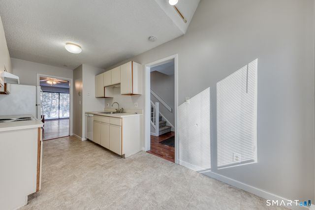 35 Riveredge Drive 35, Winchester, CT 06098