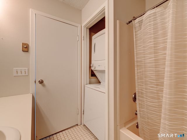 35 Riveredge Drive 35, Winchester, CT 06098