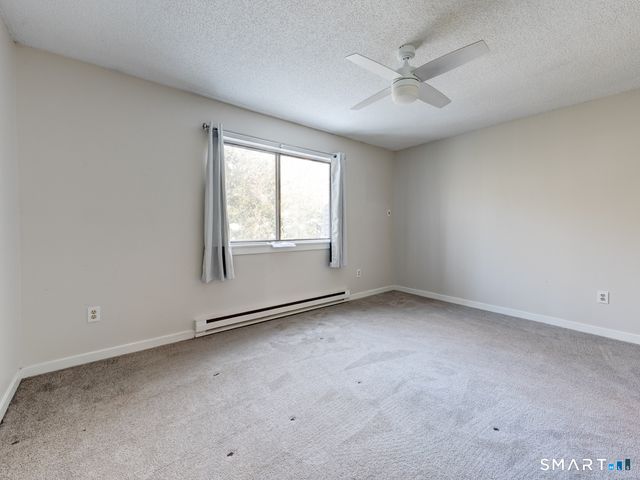 35 Riveredge Drive 35, Winchester, CT 06098
