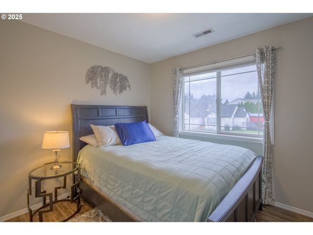 51784 Se 9TH St, Scappoose, OR 97056