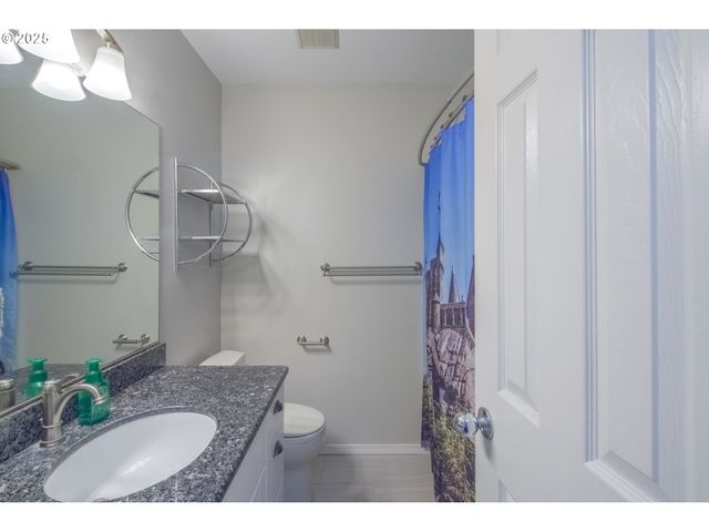 51784 Se 9TH St, Scappoose, OR 97056