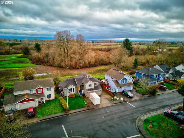 51784 Se 9TH St, Scappoose, OR 97056