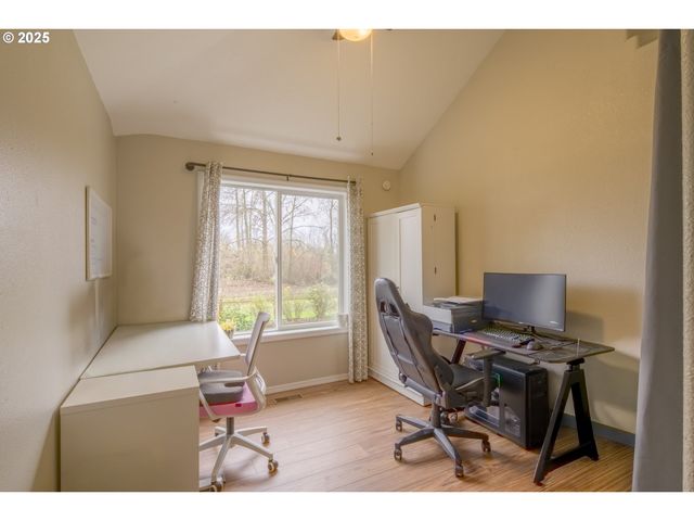 51784 Se 9TH St, Scappoose, OR 97056