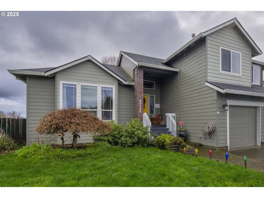 51784 Se 9TH St, Scappoose, OR 97056