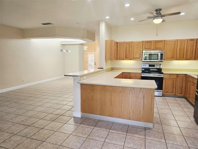 6251 VISTA VERDE DRIVE W, St Petersburg, FL 33707