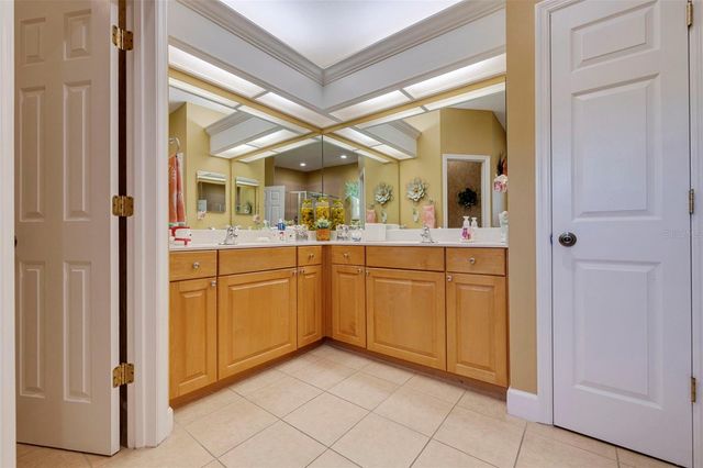 6251 VISTA VERDE DRIVE W, St Petersburg, FL 33707