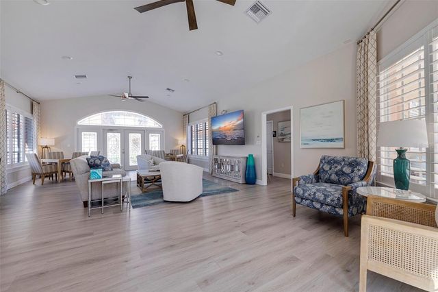 6251 VISTA VERDE DRIVE W, St Petersburg, FL 33707