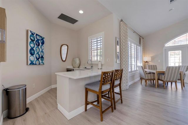 6251 VISTA VERDE DRIVE W, St Petersburg, FL 33707