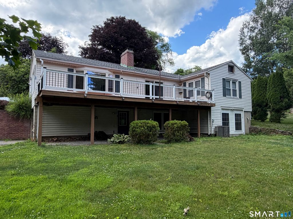 18 Hilltop View Road, New Milford, CT 06776