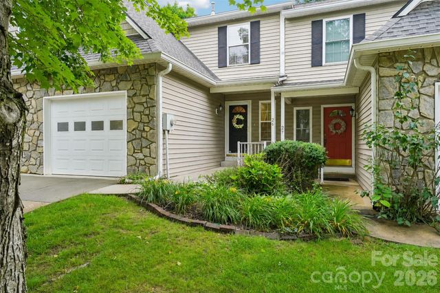 26 Willowick Drive, Asheville, NC 28803