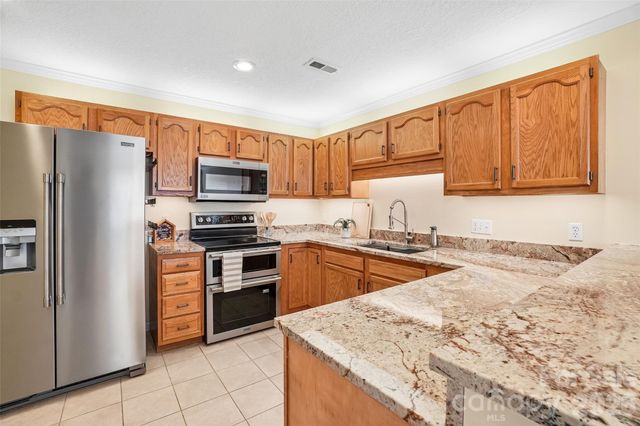 26 Willowick Drive, Asheville, NC 28803