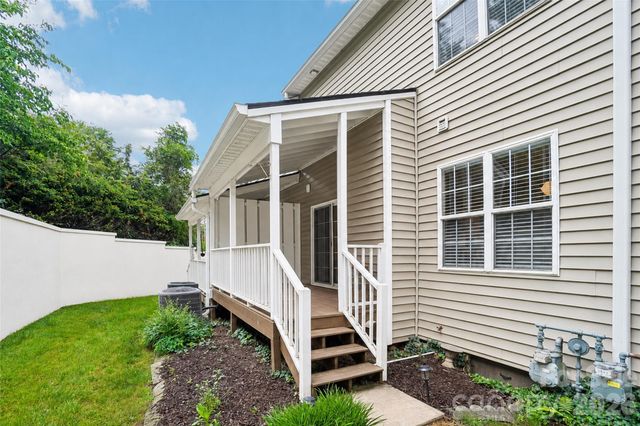 26 Willowick Drive, Asheville, NC 28803