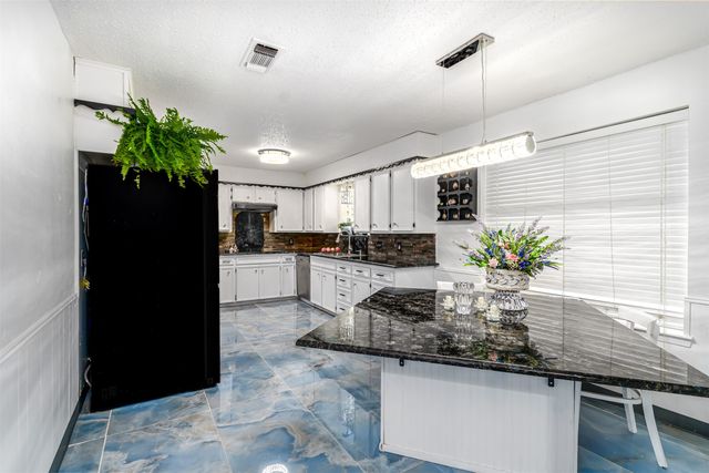 5013 South Drive, Fort Worth, TX 76132