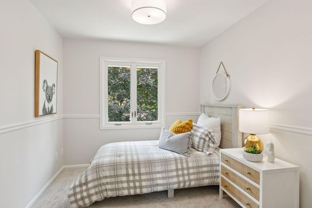 14650 40th Place N, Plymouth, MN 55446