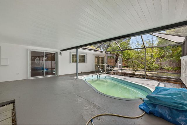 1040 SE 5th Street SE, Stuart, FL 34996