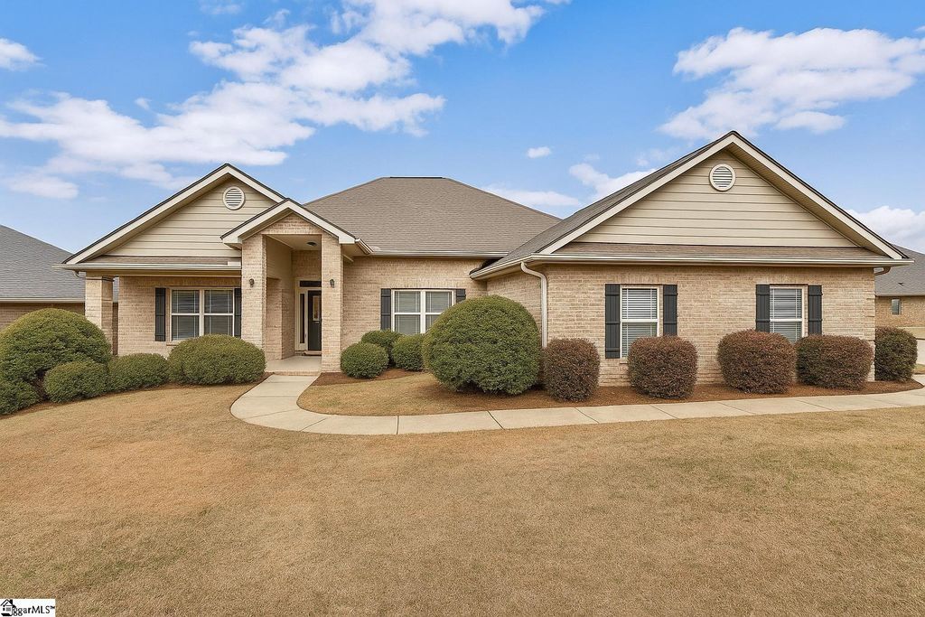 200 Ducktrap Court, Simpsonville, SC 29681