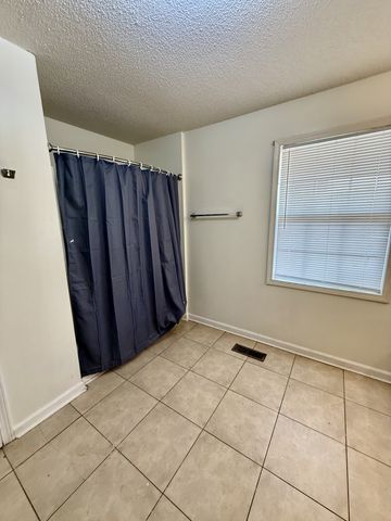 255 Fay Creek Rd, Wartrace, TN 37183