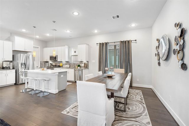 8411 Hempstead Road A, Houston, TX 77008