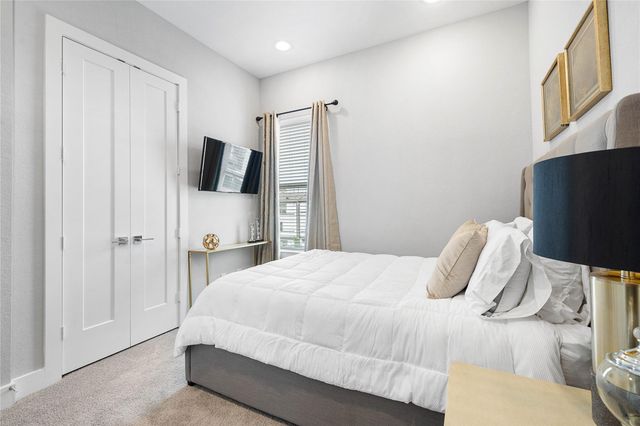 8411 Hempstead Road A, Houston, TX 77008