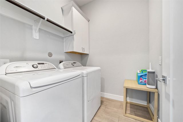 8411 Hempstead Road A, Houston, TX 77008