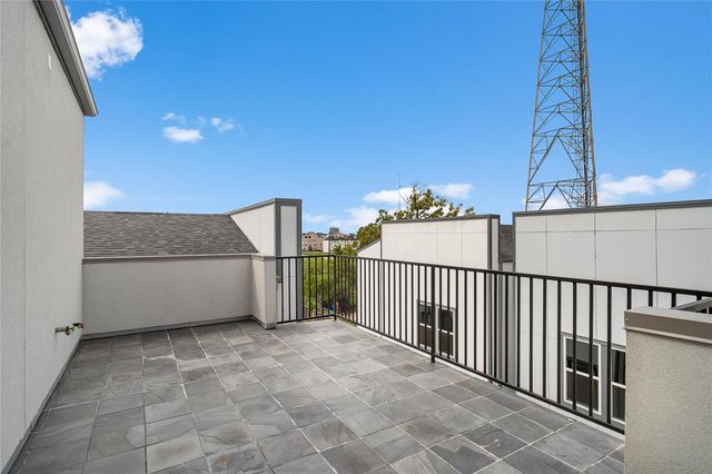 8411 Hempstead Road A, Houston, TX 77008