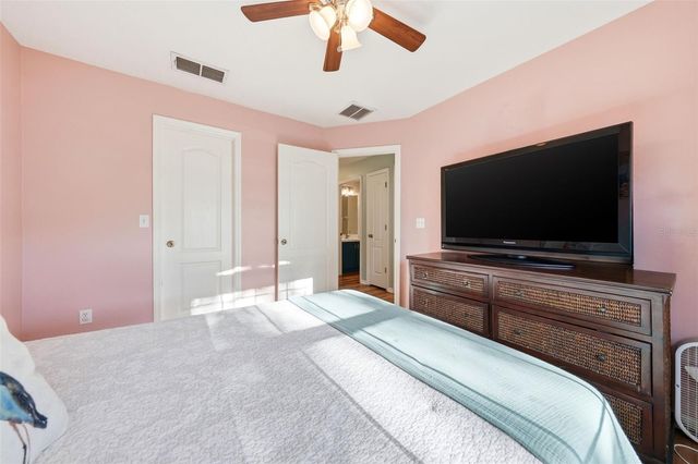 625 WILLOW RUN STREET, Minneola, FL 34715